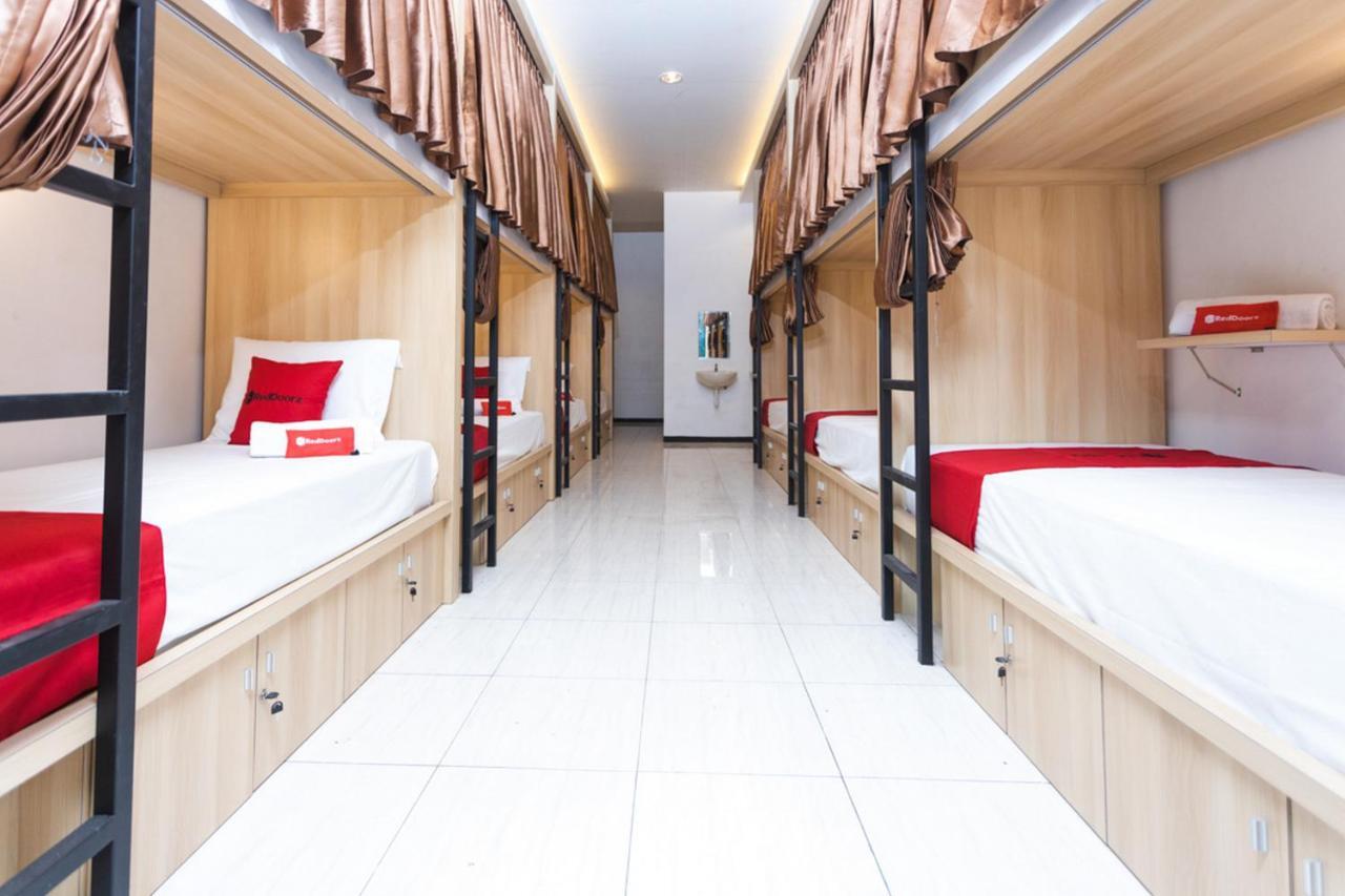 Reddoorz Hostel @ Malang City Center 2 Bagian luar foto