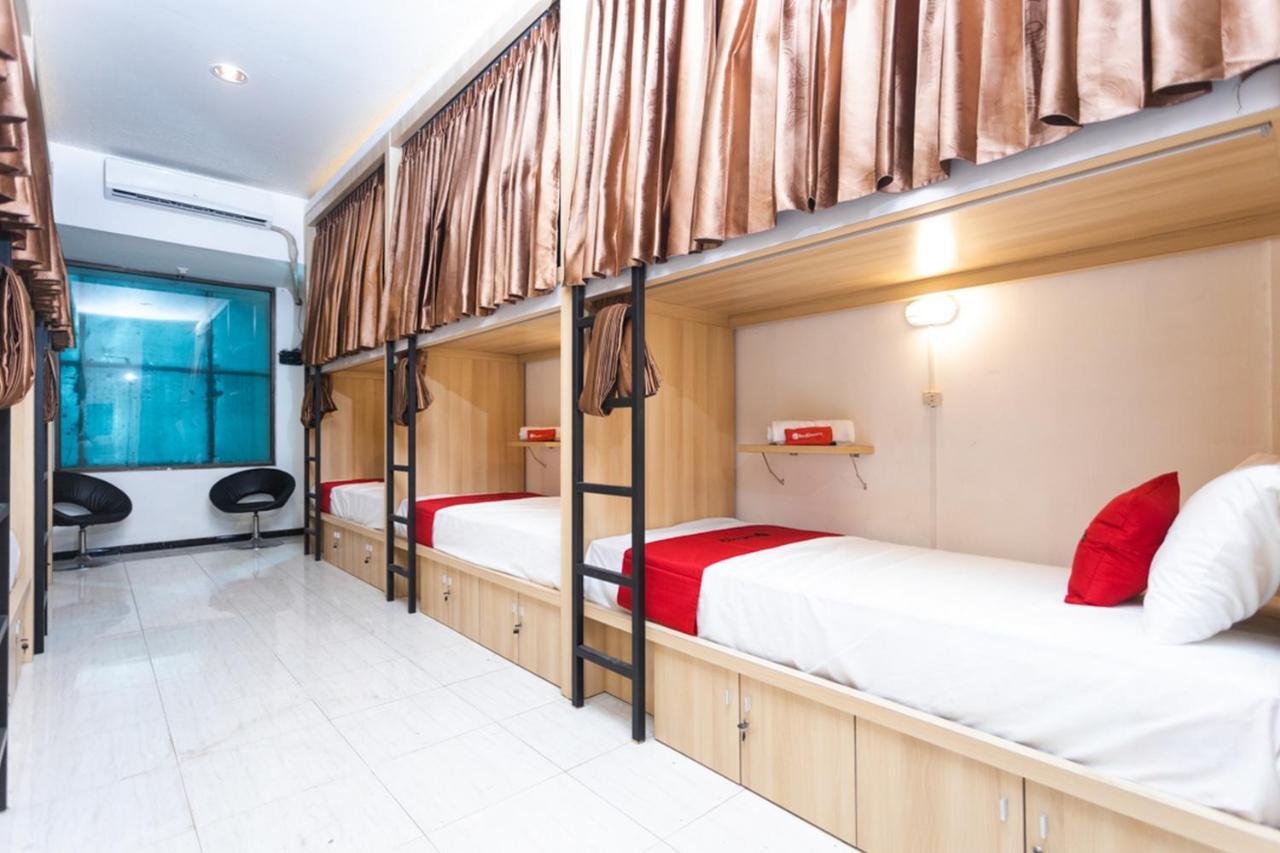 Reddoorz Hostel @ Malang City Center 2 Bagian luar foto